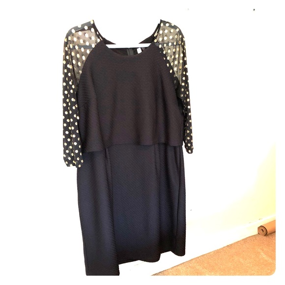 Flattering Black and Gold dress - sheer sleeves! - Picture 1 of 7